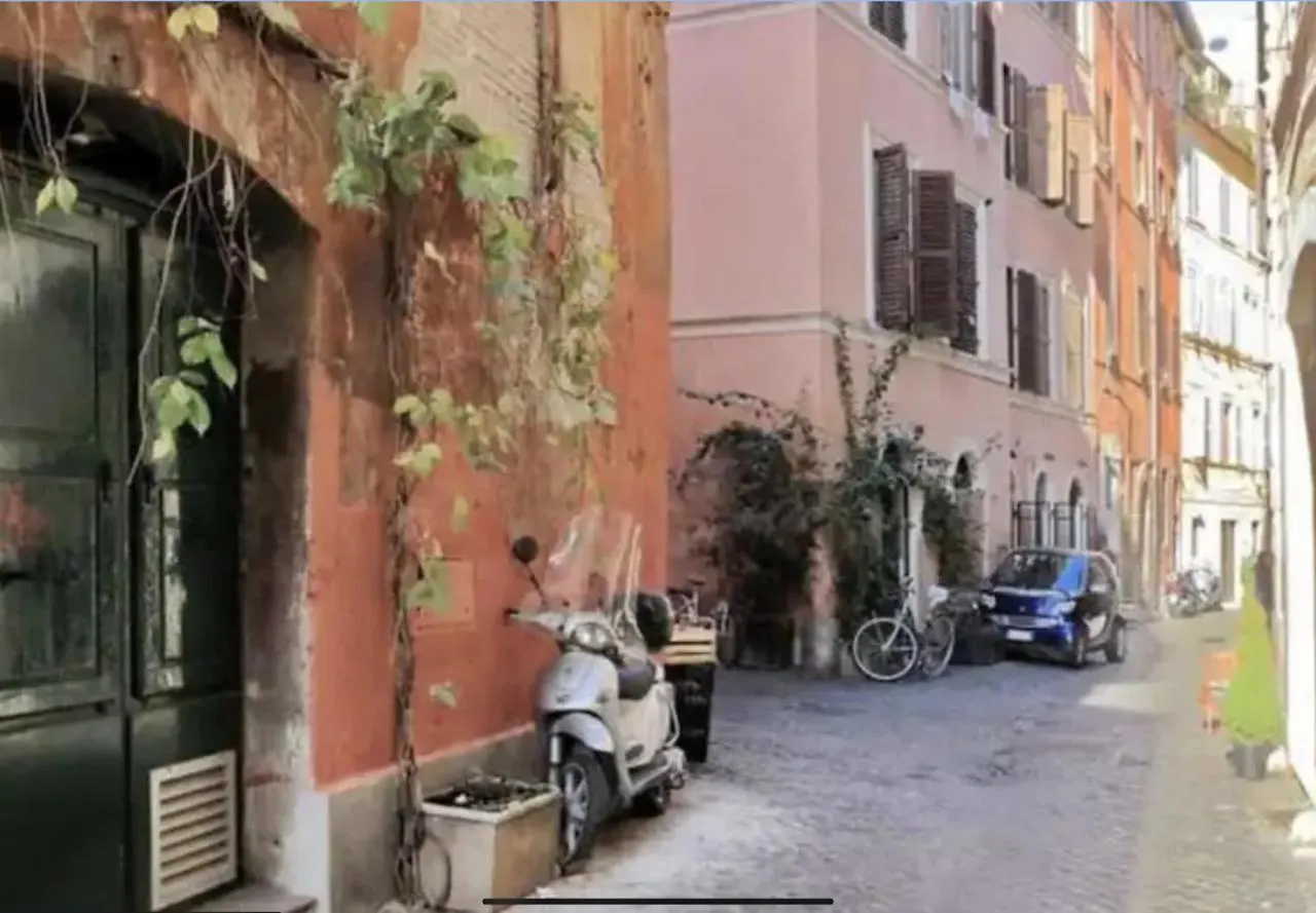 Open Space Campo Fiori x big group Rom 0*,  Italien